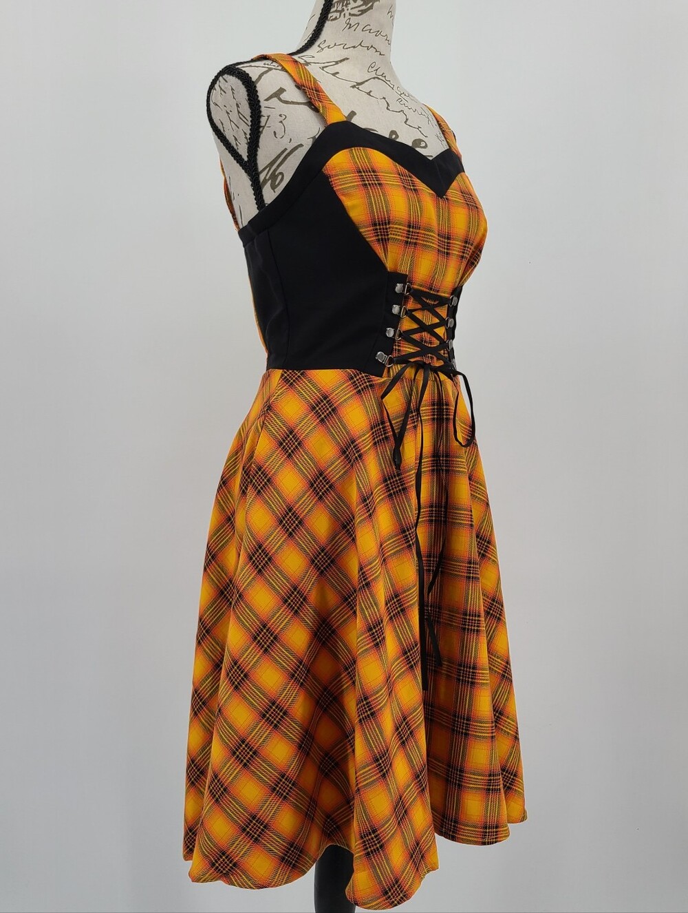 Unique Vintage's Orchid Bloom Plaid Corset Bodice Fit & Flare Midi Dress Size 8 - Picture 3 of 12